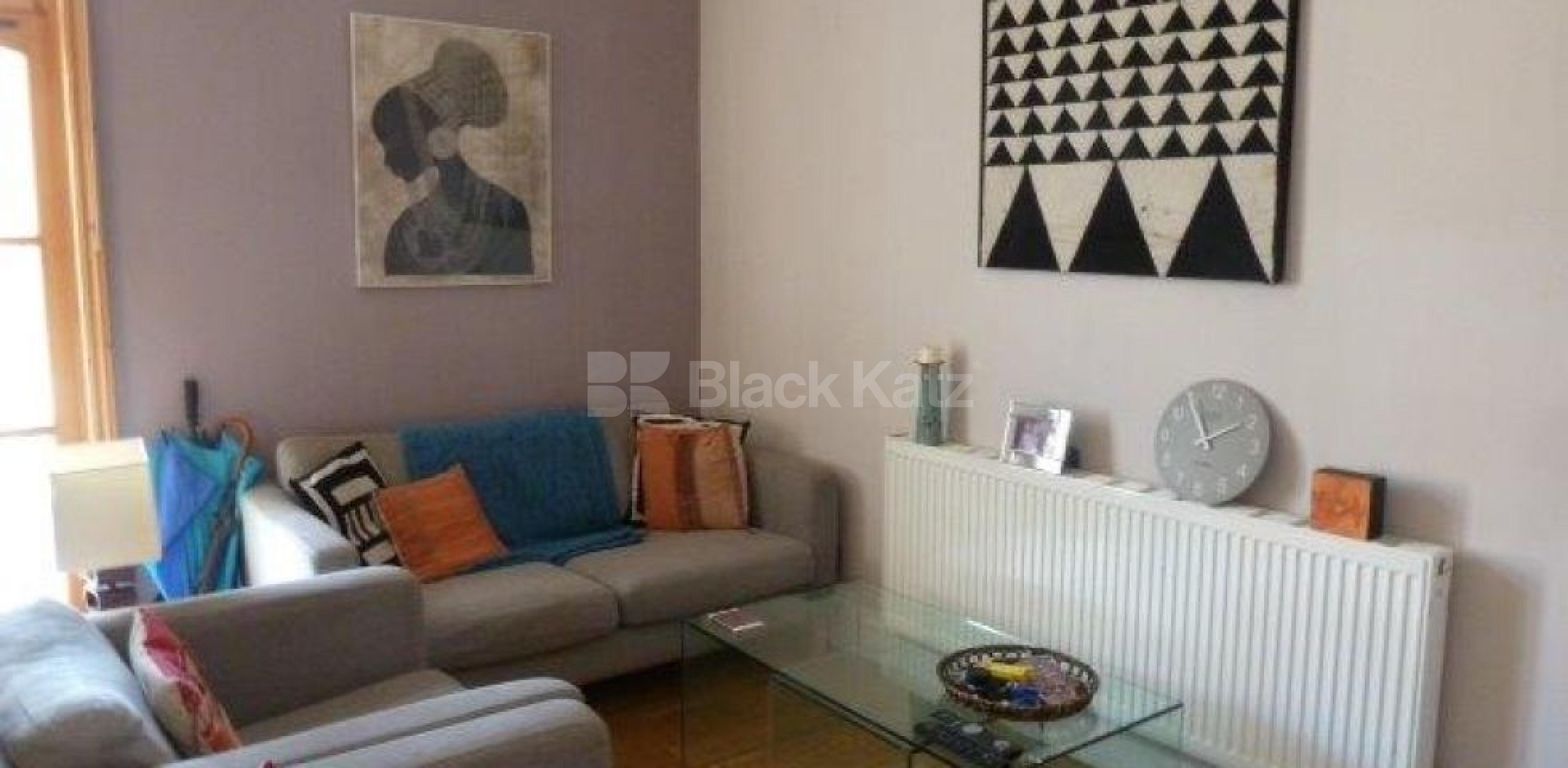 			LET AGREED, 2 Bedroom, 1 bath, 1 reception Flat			 Stapleton Hall Road, FINSBURY PARK-STROUD GREEN N4